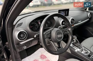 Хэтчбек Audi A3 2017 в Одессе