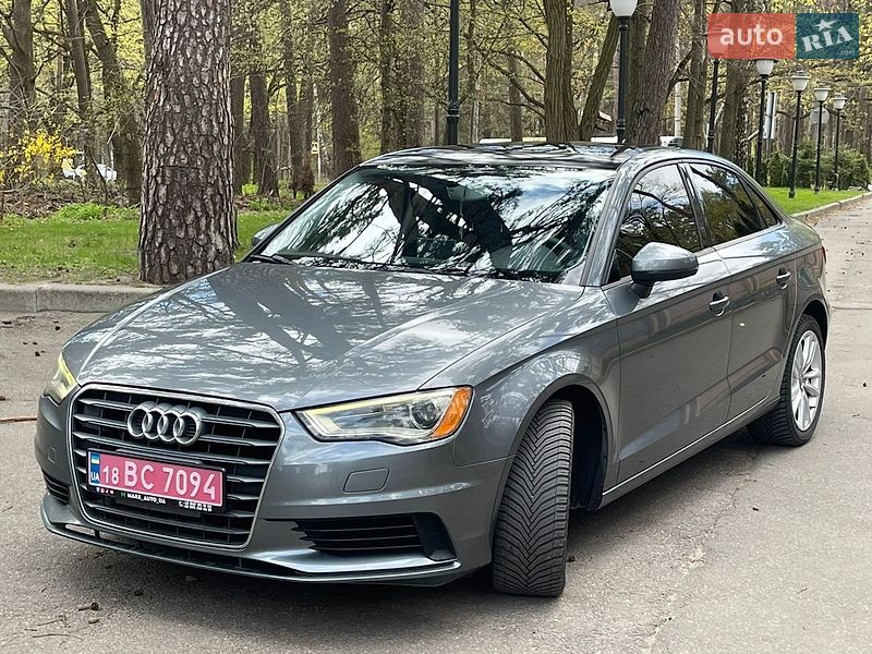 Седан Audi A3 2015 в Чернигове