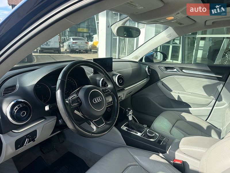 Седан Audi A3 2014 в Черновцах