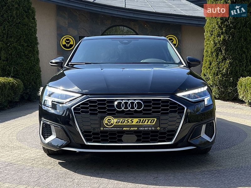 Седан Audi A3 2022 в Львові