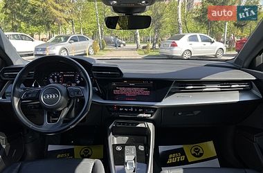 Седан Audi A3 2022 в Львові