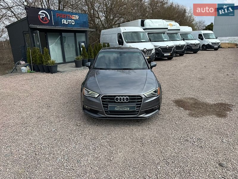 Седан Audi A3 2015 в Ровно