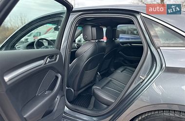 Седан Audi A3 2015 в Ровно