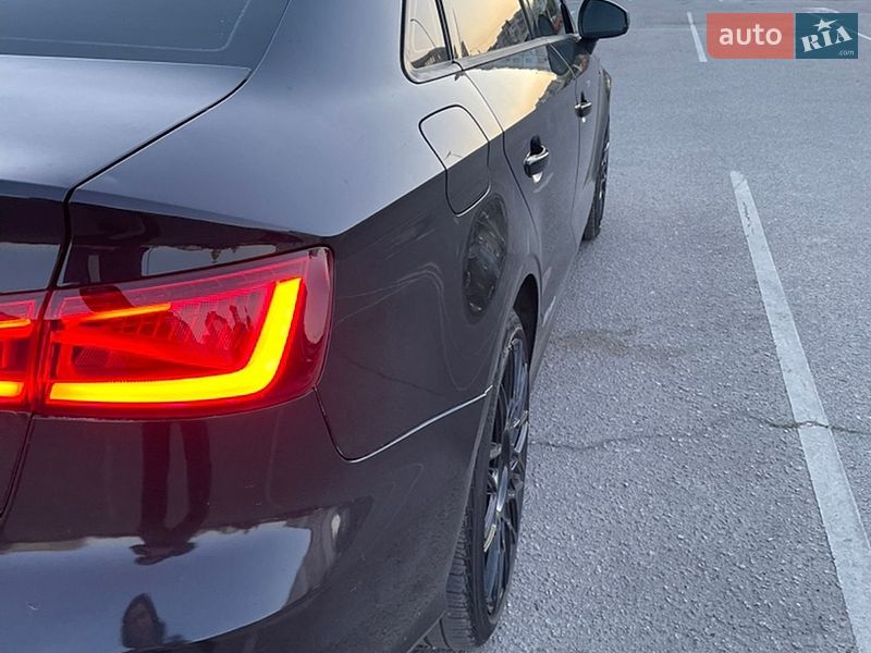 Седан Audi A3 2015 в Івано-Франківську