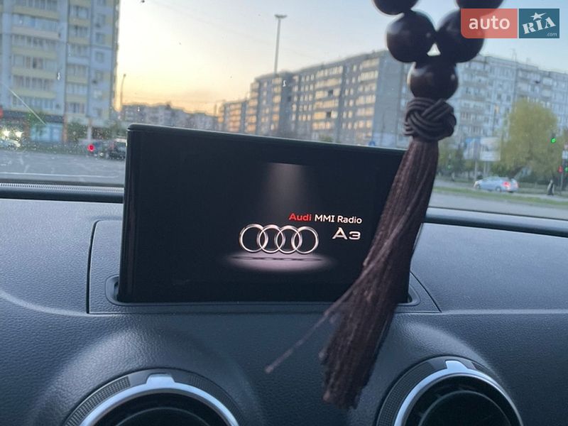 Седан Audi A3 2015 в Івано-Франківську