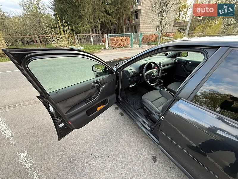 Хетчбек Audi A3 2002 в Ладижині