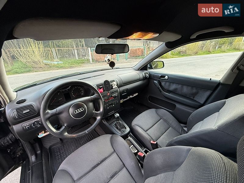 Хетчбек Audi A3 2002 в Ладижині