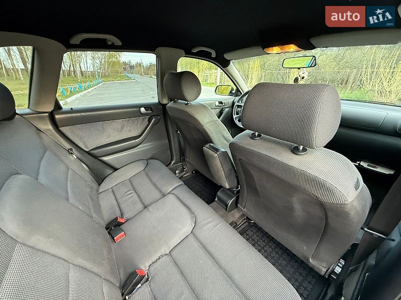 Хетчбек Audi A3 2002 в Ладижині