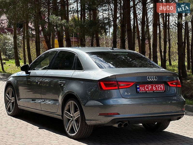 Седан Audi A3 2016 в Львові