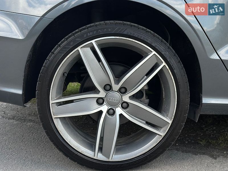Седан Audi A3 2016 в Львові