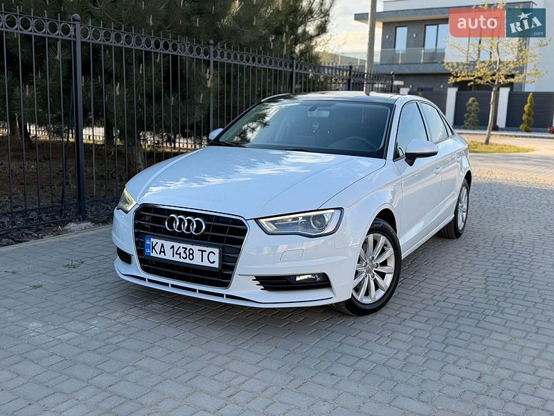 Седан Audi A3 2015 в Одессе