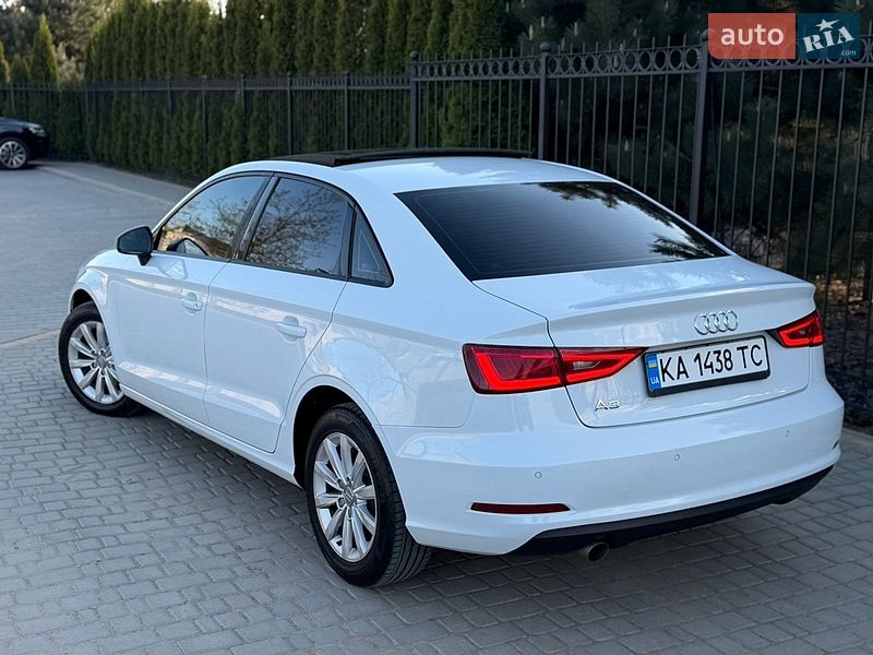 Седан Audi A3 2015 в Одессе