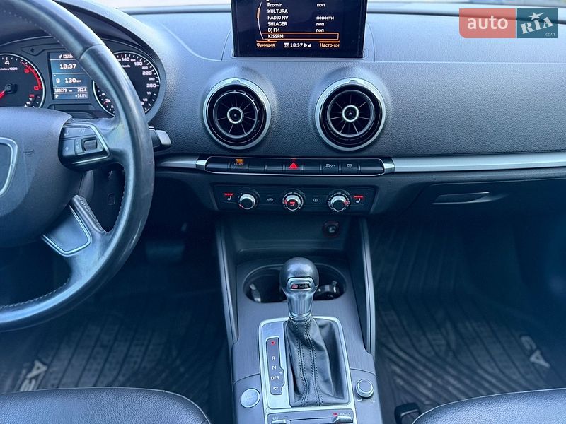 Седан Audi A3 2015 в Одессе