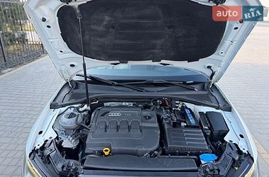 Седан Audi A3 2015 в Одессе
