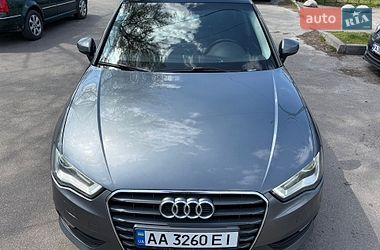 Хэтчбек Audi A3 2016 в Киеве