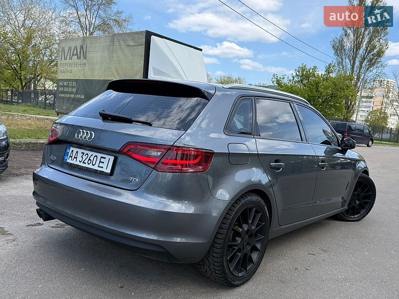 Хэтчбек Audi A3 2016 в Киеве