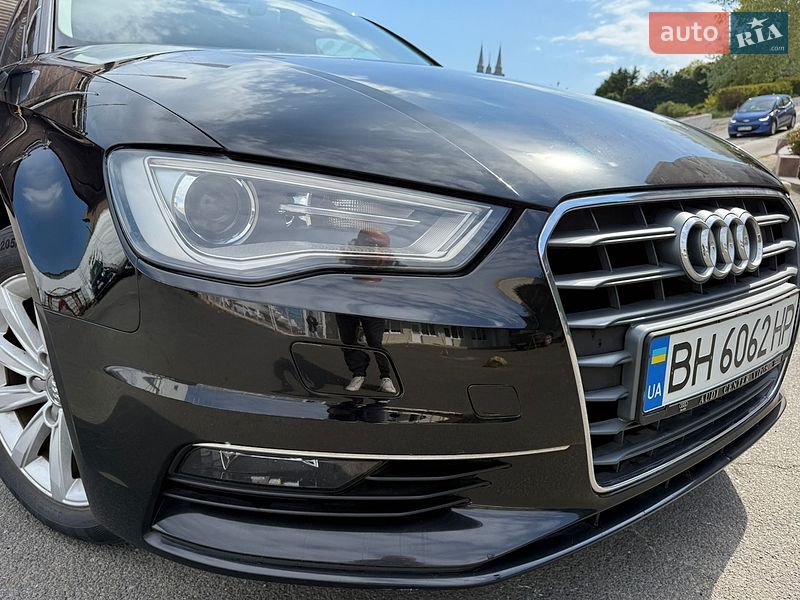 Седан Audi A3 2015 в Одессе
