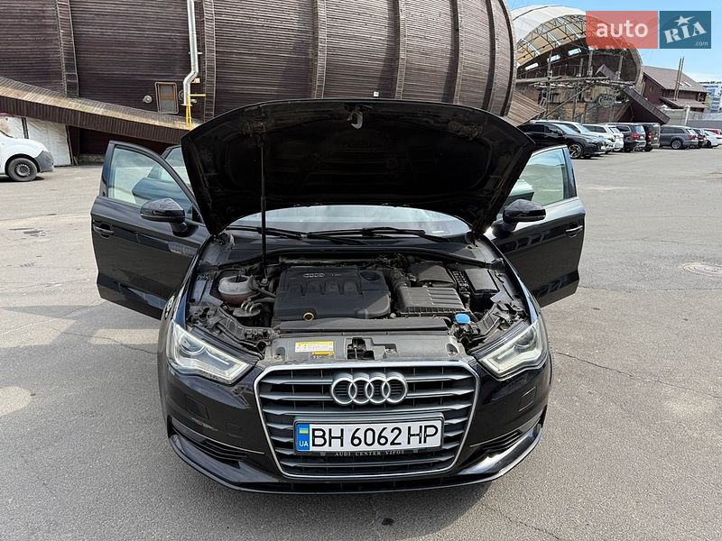 Седан Audi A3 2015 в Одессе