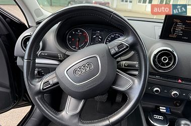 Седан Audi A3 2015 в Одессе