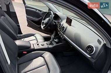 Седан Audi A3 2015 в Одессе