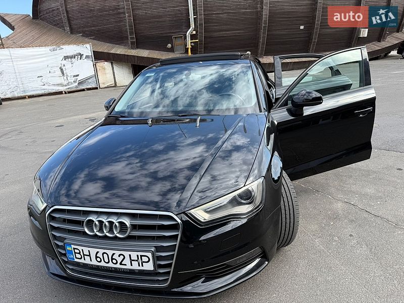 Седан Audi A3 2015 в Одессе