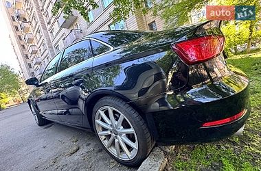 Седан Audi A3 2015 в Киеве