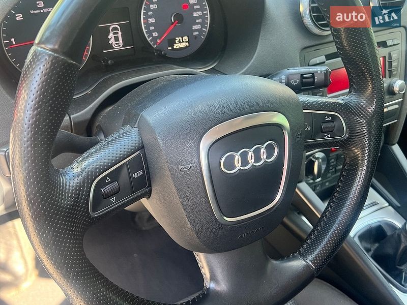 Хэтчбек Audi A3 2011 в Луцке