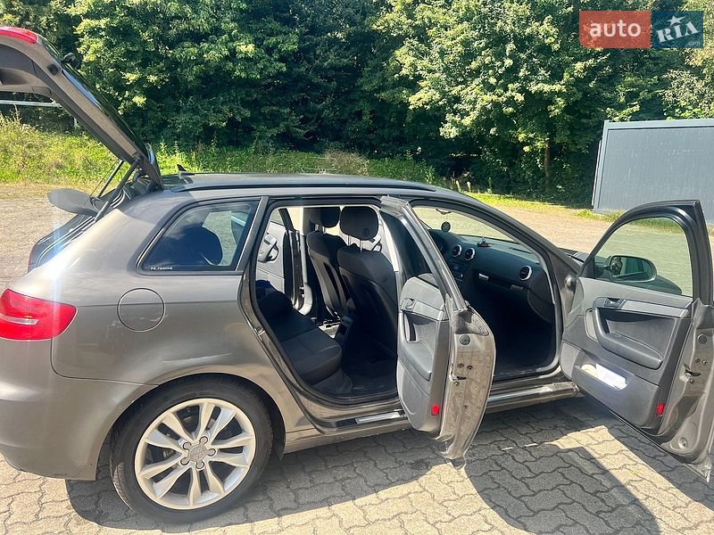 Хэтчбек Audi A3 2011 в Луцке