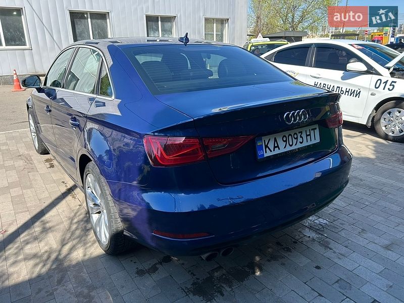 Седан Audi A3 2014 в Киеве