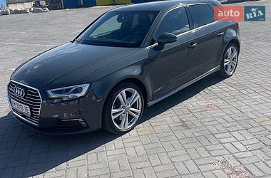 Хэтчбек Audi A3 2020 в Житомире