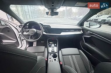 Седан Audi A3 2022 в Киеве