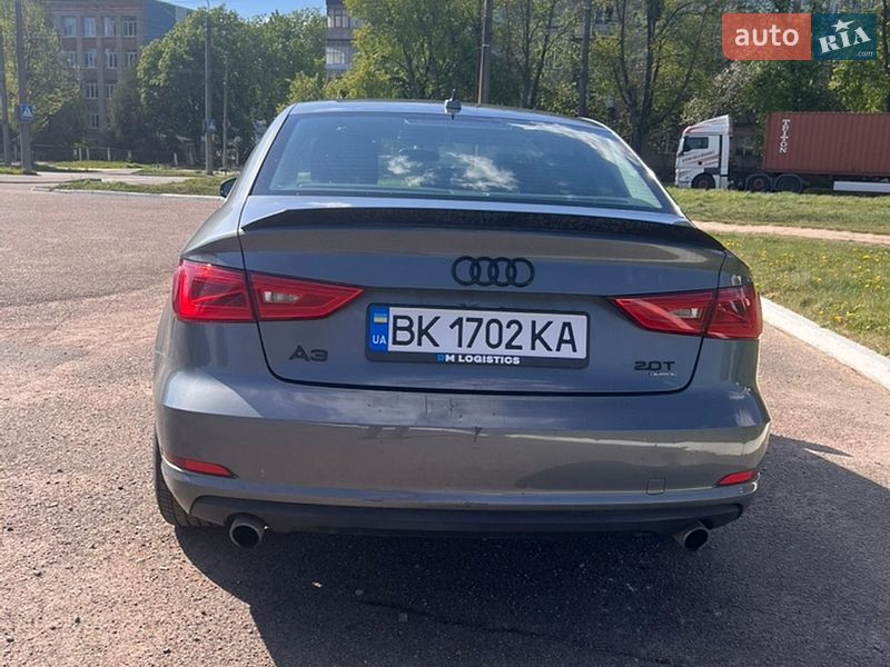 Седан Audi A3 2014 в Рівному