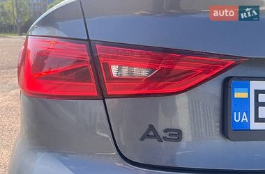 Седан Audi A3 2014 в Рівному