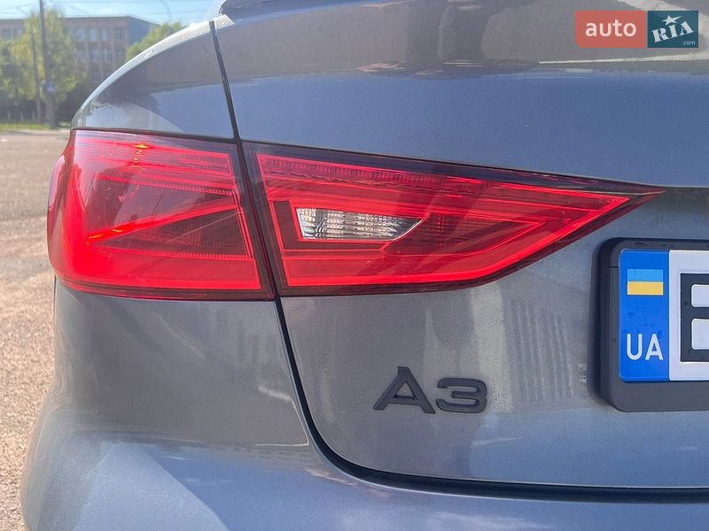 Седан Audi A3 2014 в Рівному