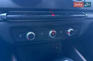 Седан Audi A3 2016 в Киеве