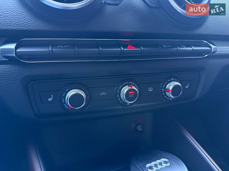 Седан Audi A3 2016 в Киеве