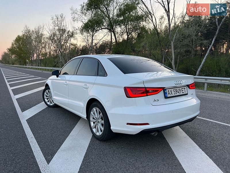 Седан Audi A3 2015 в Балаклее