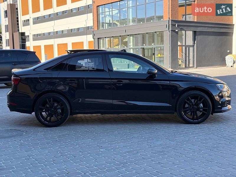 Седан Audi A3 2016 в Коломиї