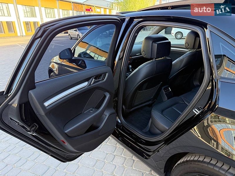 Седан Audi A3 2016 в Коломиї