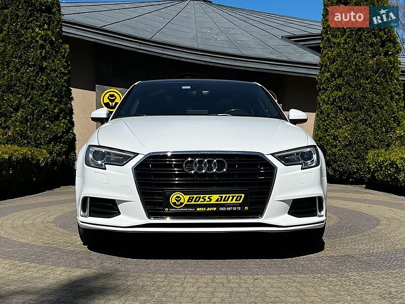 Седан Audi A3 2018 в Львове