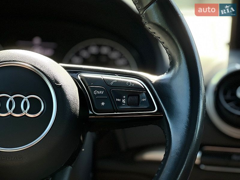 Седан Audi A3 2018 в Львове