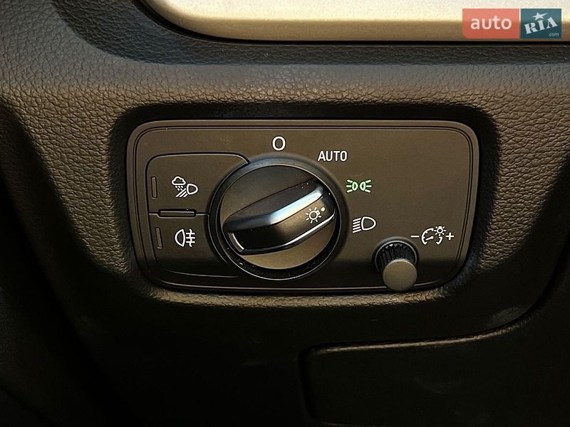 Седан Audi A3 2018 в Львове