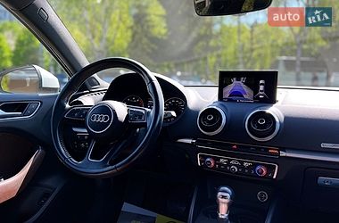 Седан Audi A3 2018 в Львове