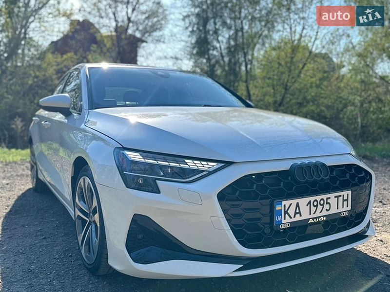 Седан Audi A3 2024 в Киеве