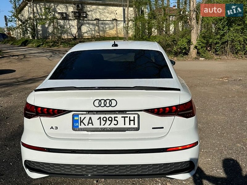 Седан Audi A3 2024 в Киеве