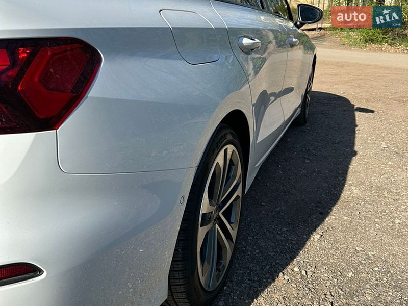 Седан Audi A3 2024 в Киеве