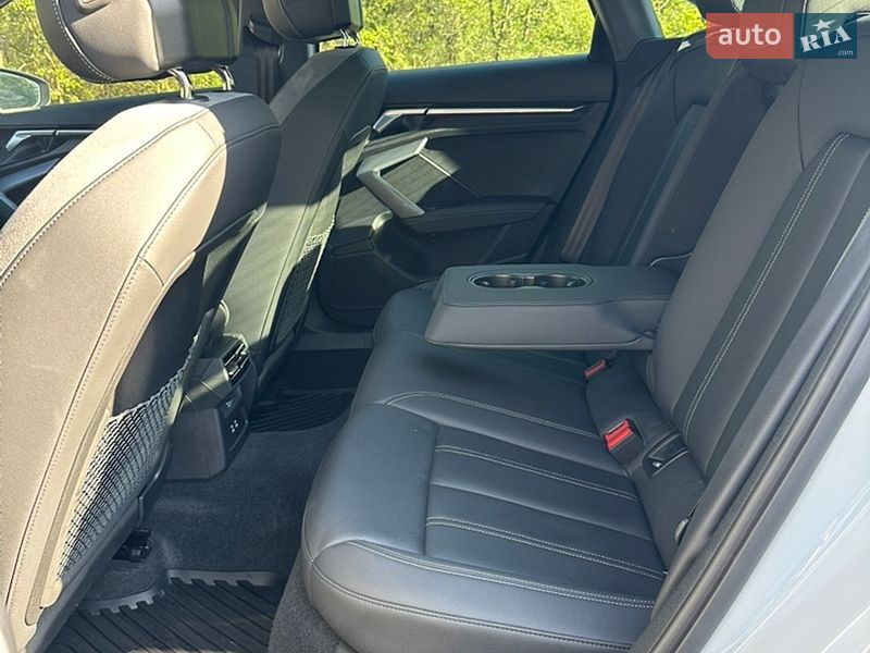 Седан Audi A3 2024 в Киеве