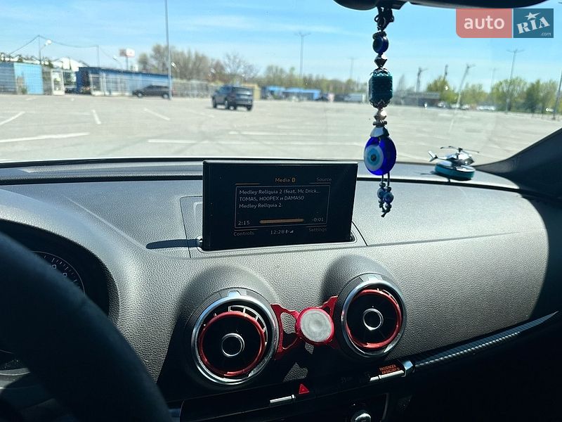 Седан Audi A3 2015 в Дніпрі