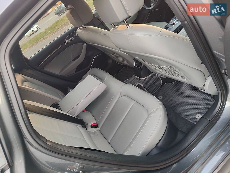 Седан Audi A3 2018 в Виннице