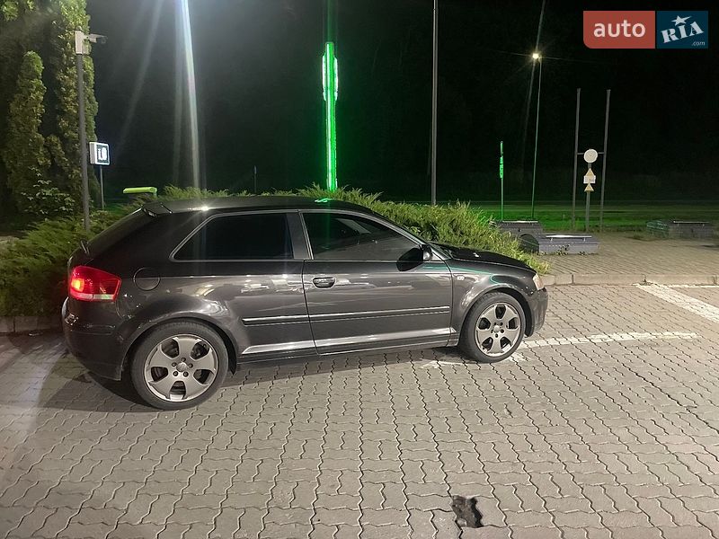 Хэтчбек Audi A3 2004 в Кривом Роге